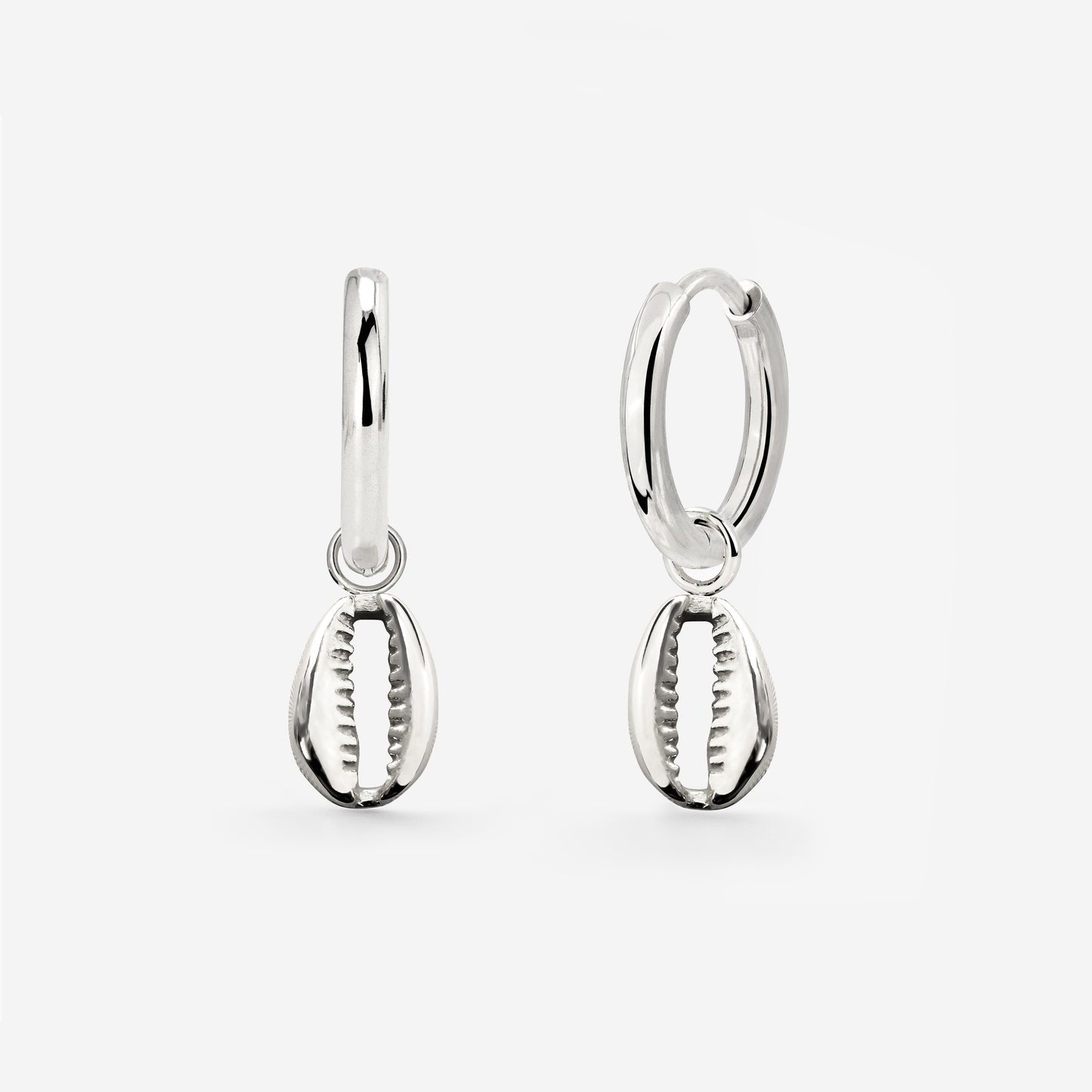 Cowrie Shell Hoop Set Small Argento