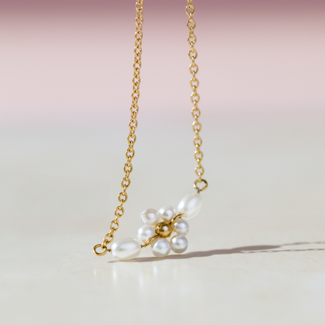 Daisy Choker Oro