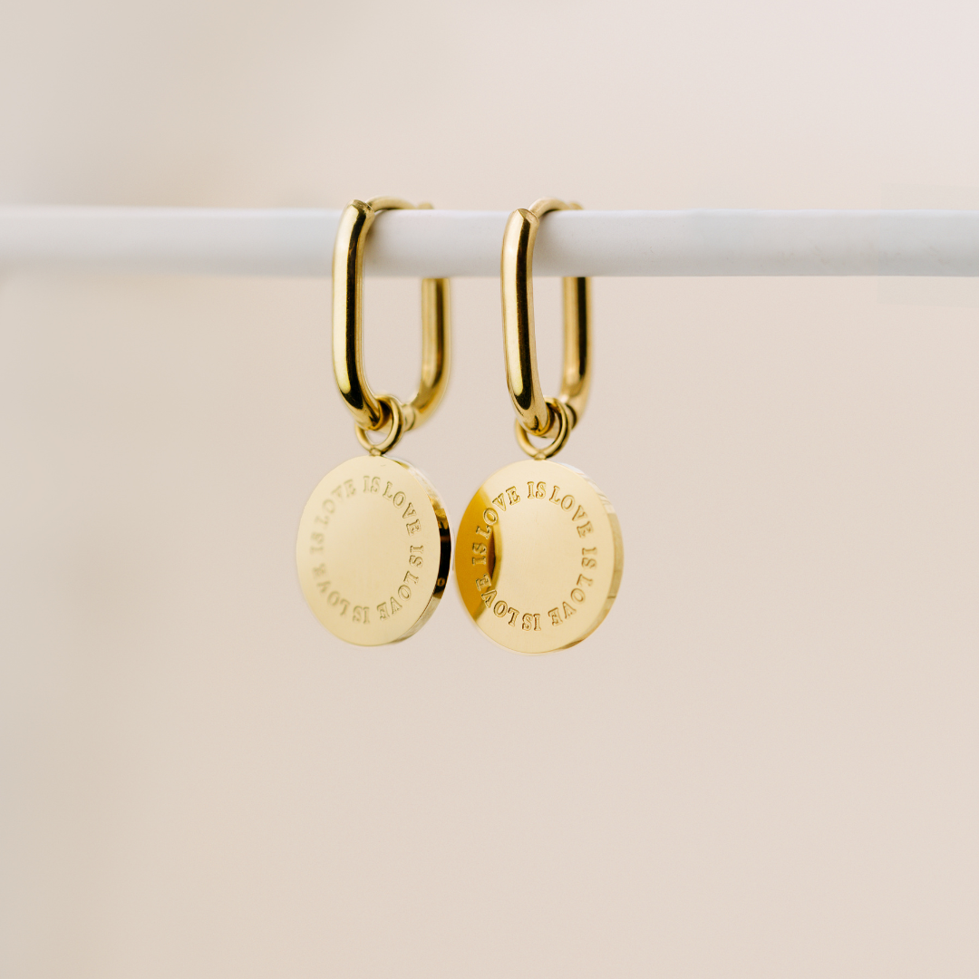 Love is Love Oval Hoop Set Baby Oro