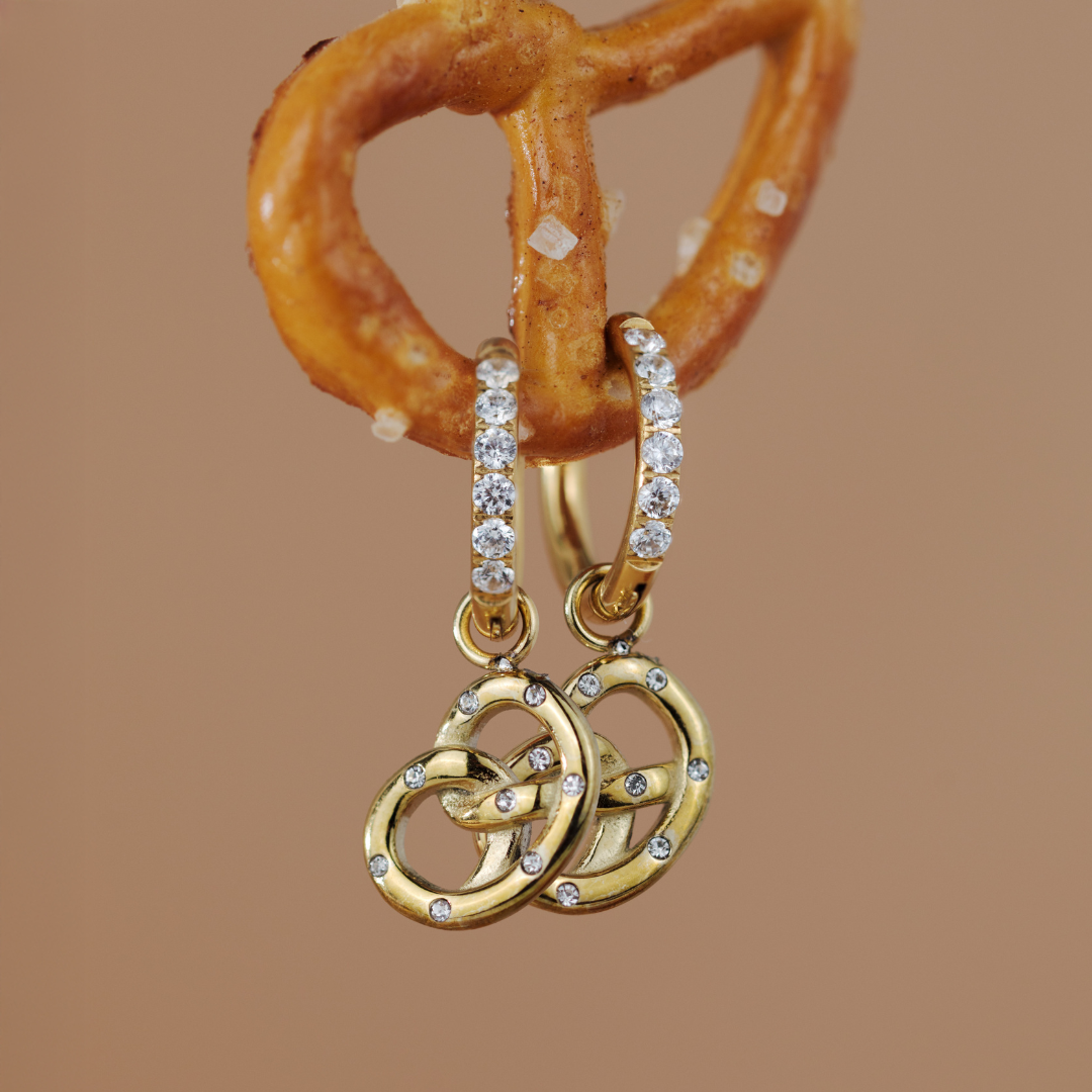 Bedazzled Pretzel Glimmer Hoop Set Small Oro