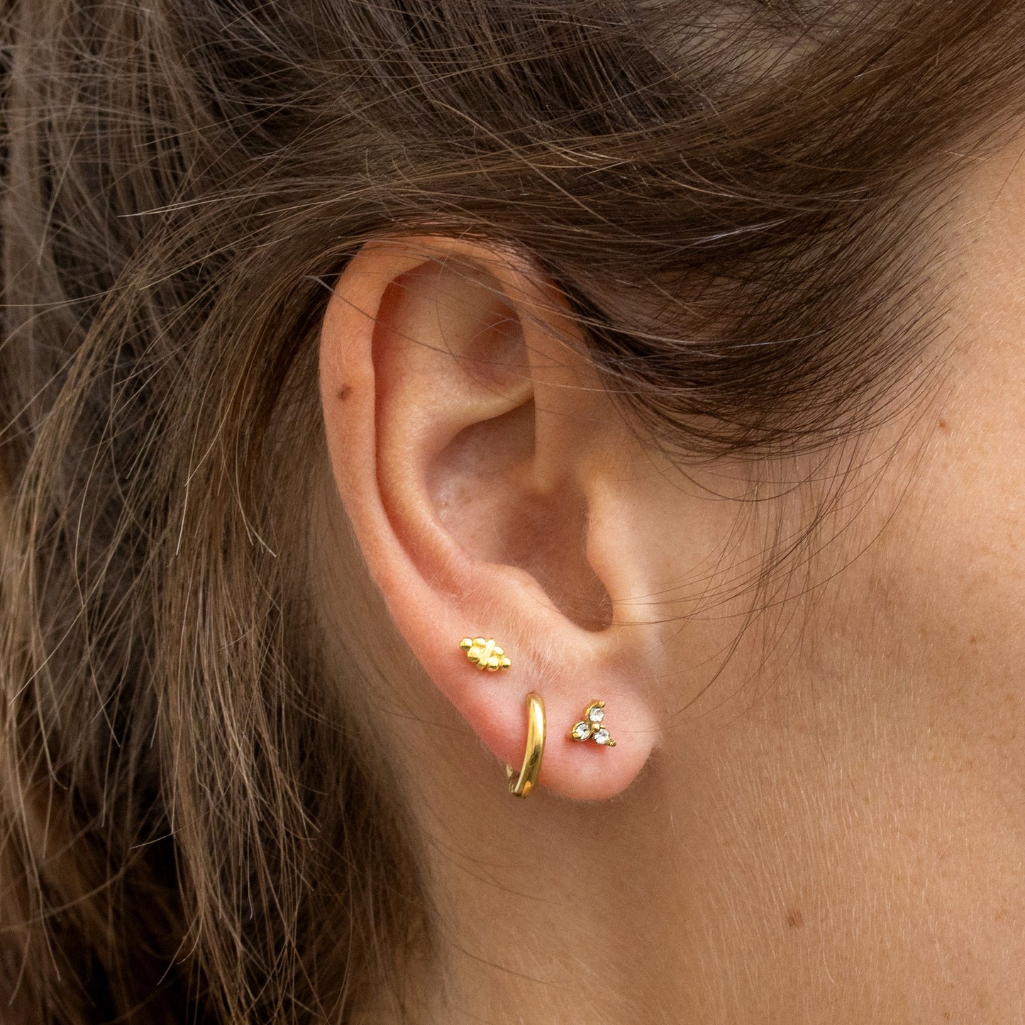 Luz Studs Oro