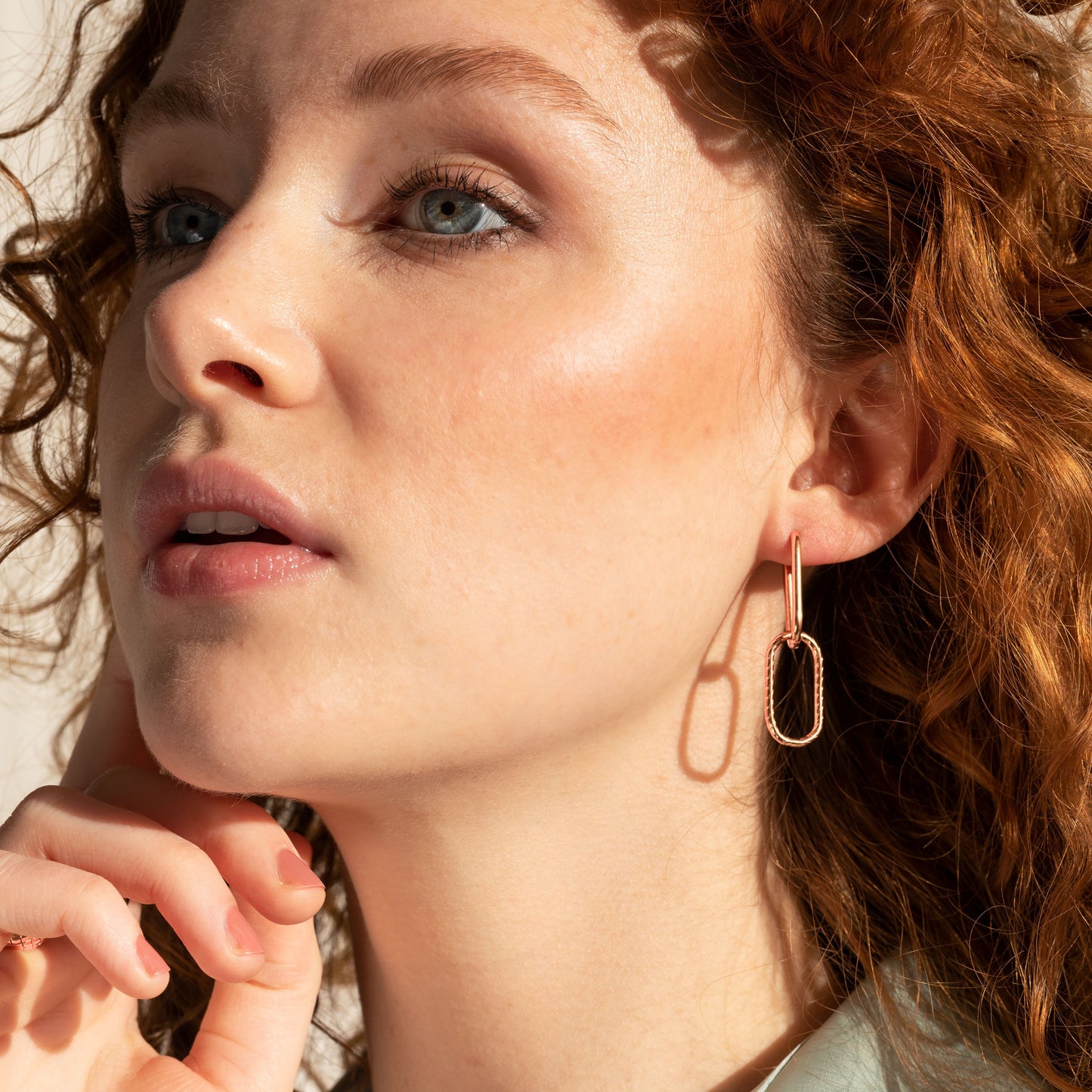 Oval Snake Hoops Oro Rosa