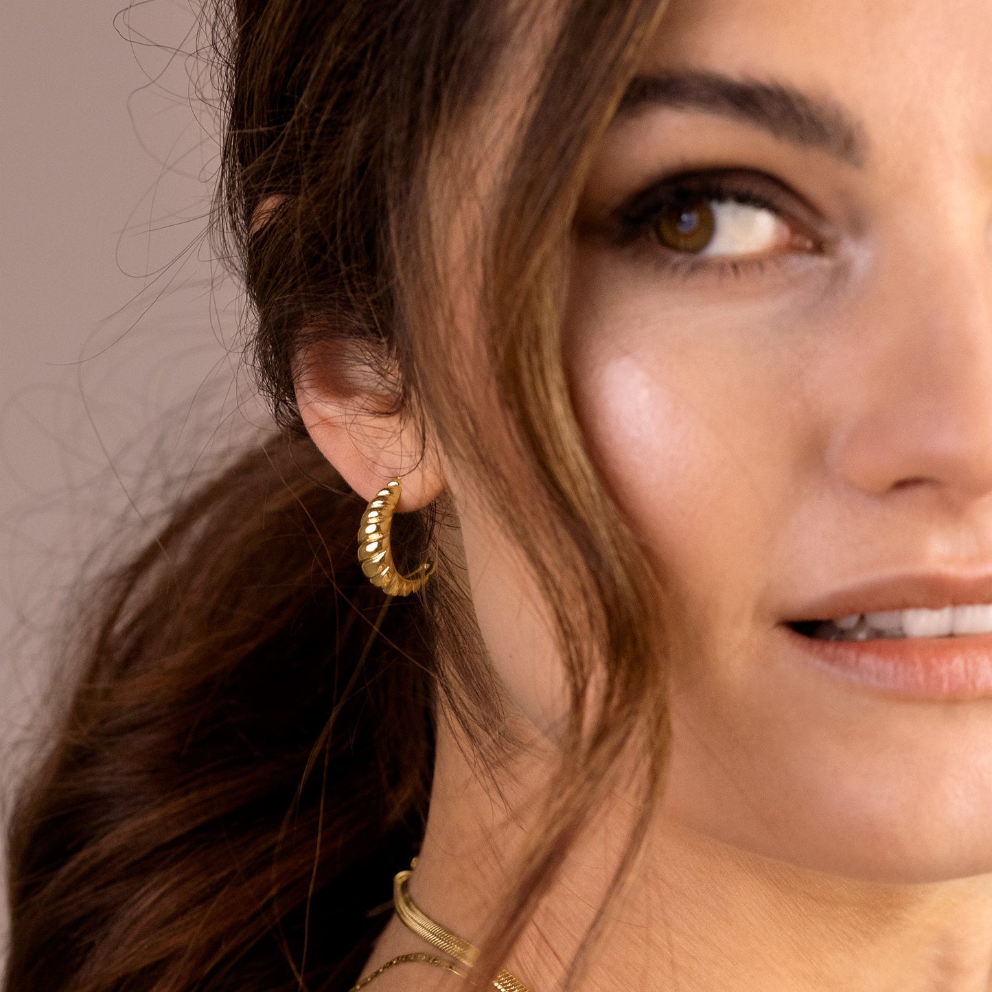 Towel Twist Hoops Oro