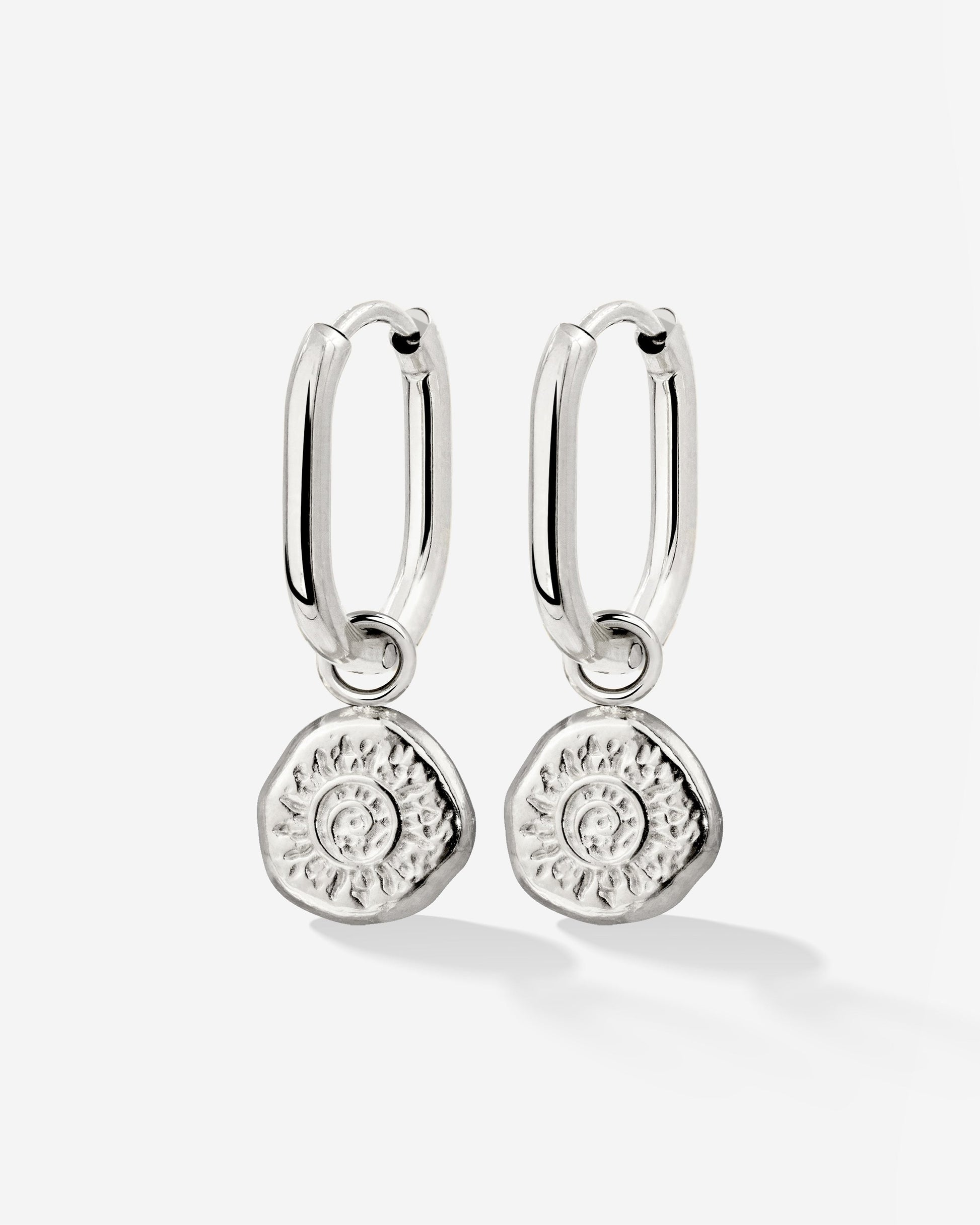 Sun Seeker Oval Hoop Set Baby Argento