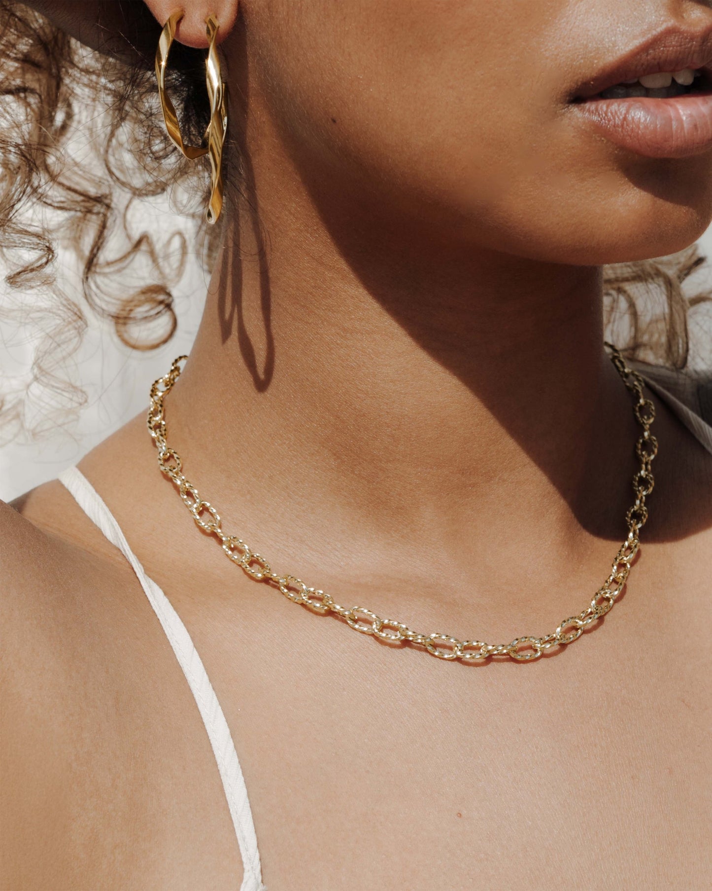 [[Farbe:Gold,shopthelook]]