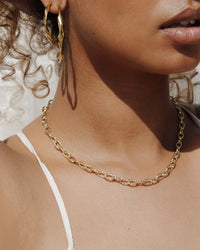 [[Farbe:Gold,shopthelook]]