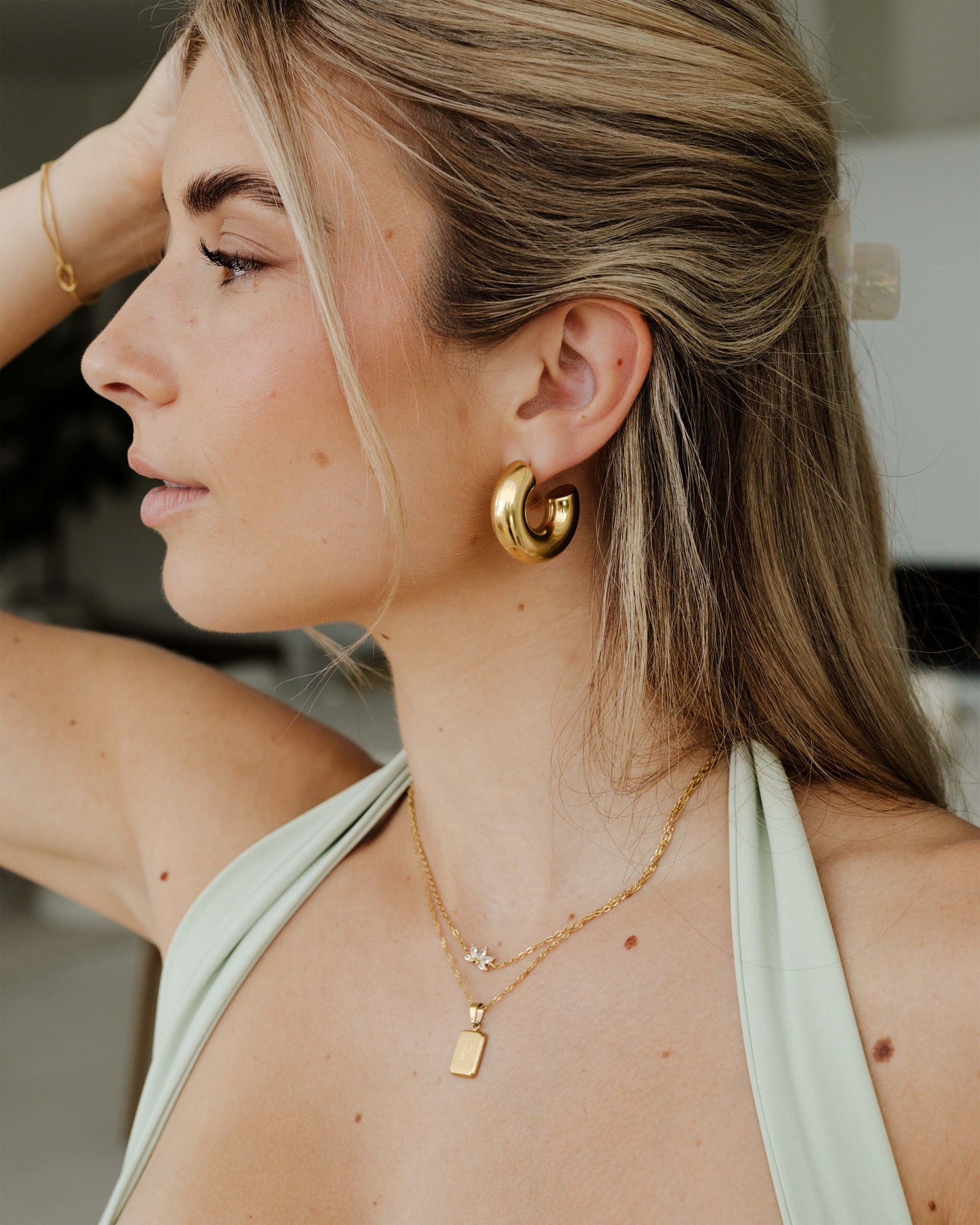 [[Colore:Oro,shopthelook]]