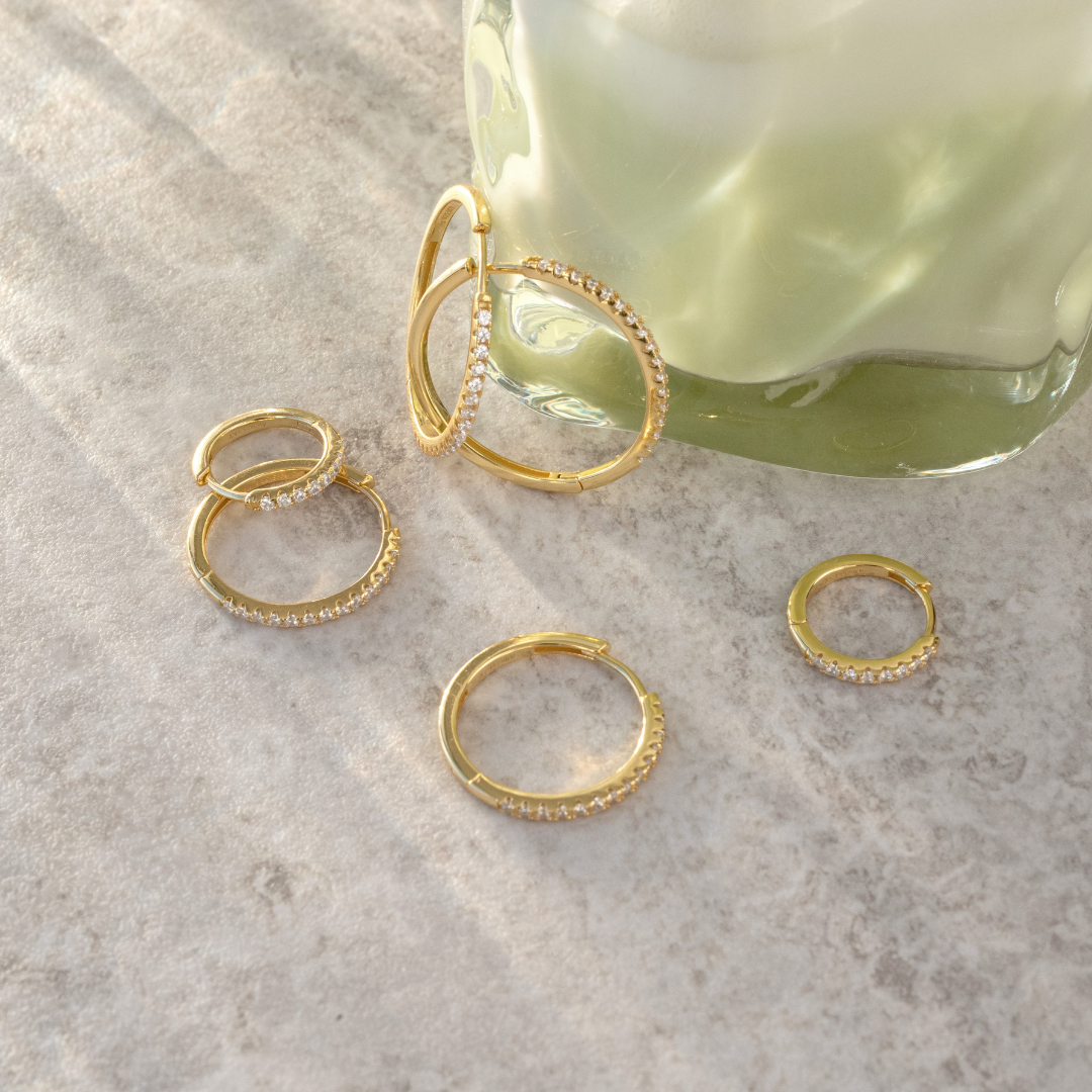 Delicate Sparkle Hoops Small Oro