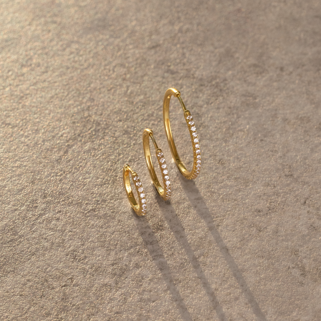 Delicate Sparkle Hoops Small Argento