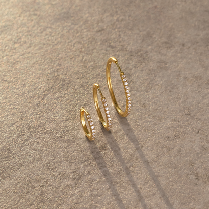 Delicate Sparkle Hoops Small Argento