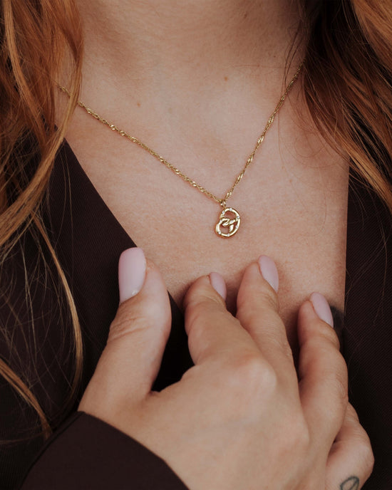 Bedazzle my Pretzel Collana Oro