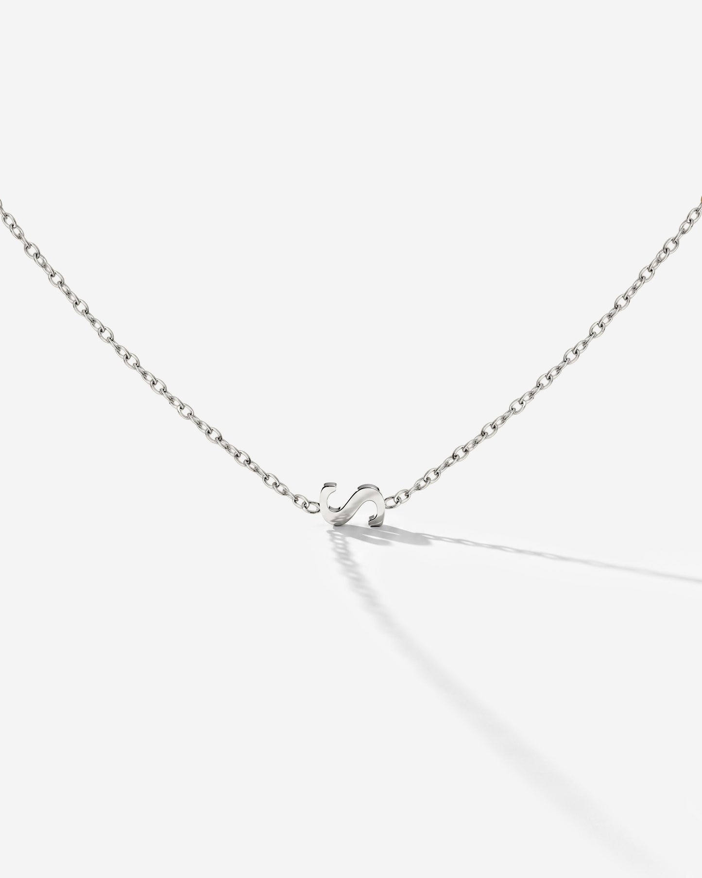[[Lettera:S,Colore:Argento]]