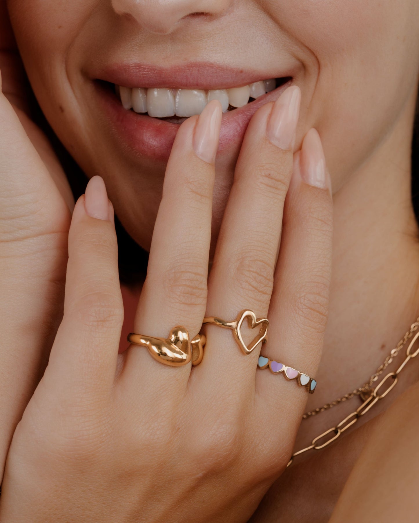 [[Colore:Oro Rosa,shopthelook]]