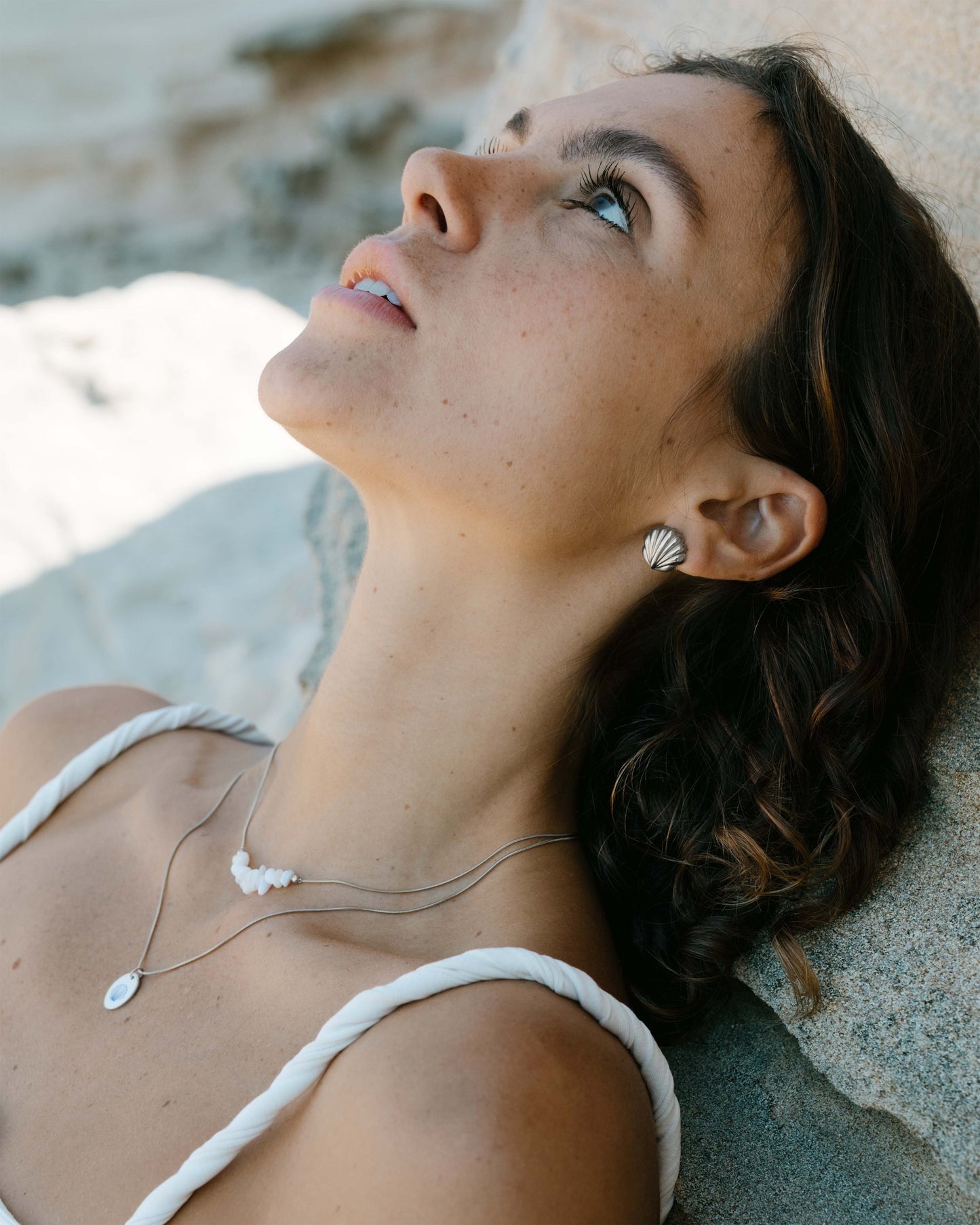 [[Colore:Argento,shopthelook]]