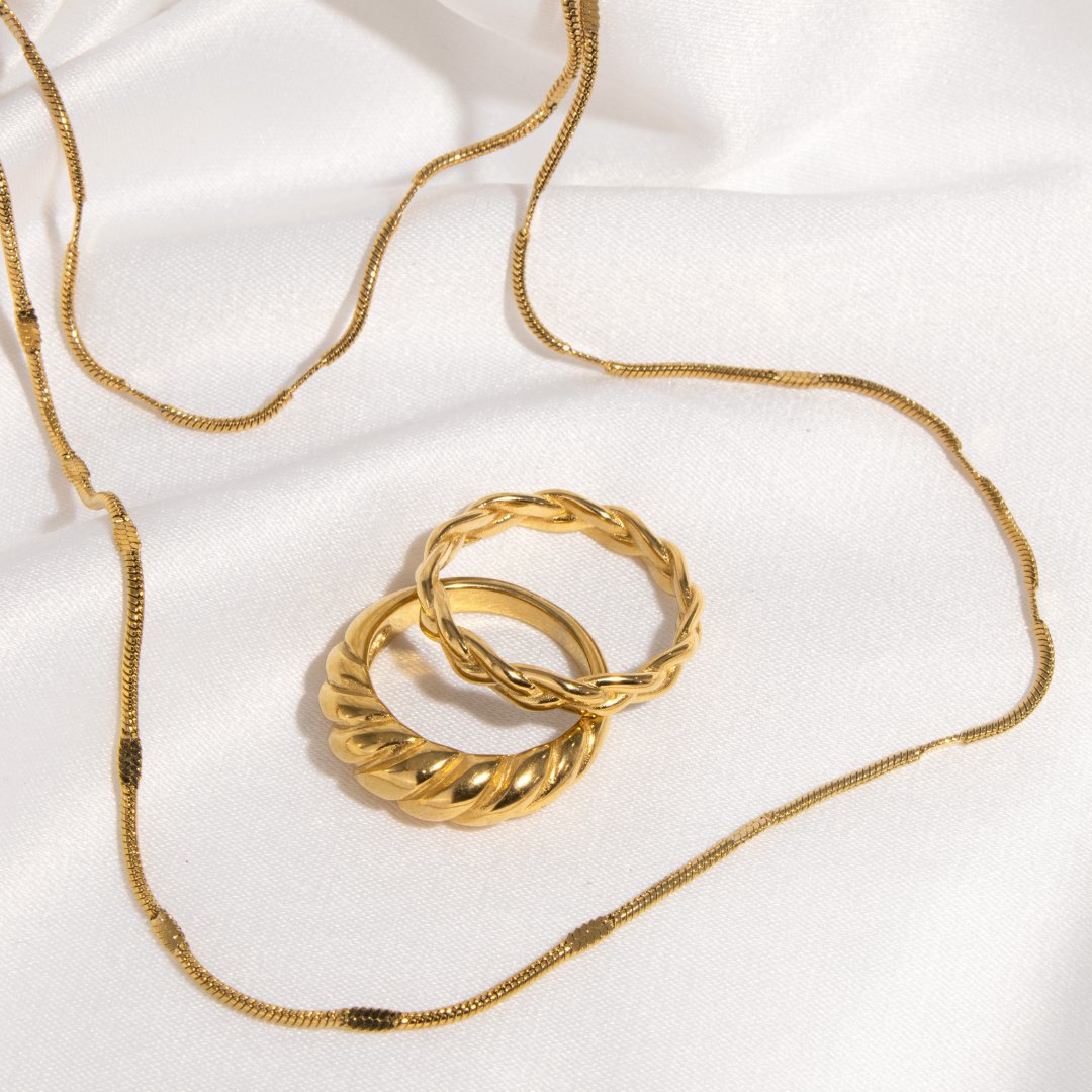 [[Farbe:Gold]]