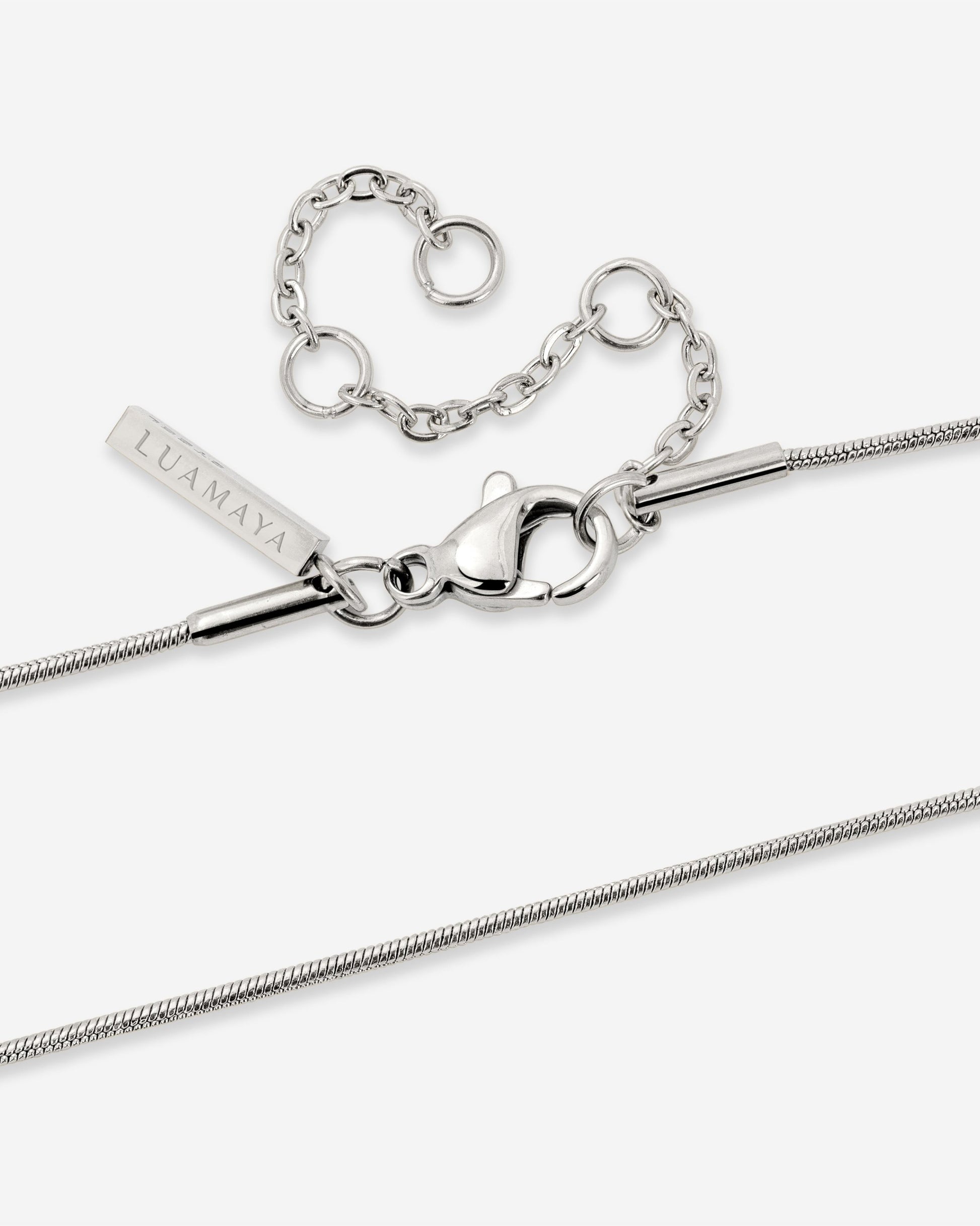 Pearlessence Choker Argento