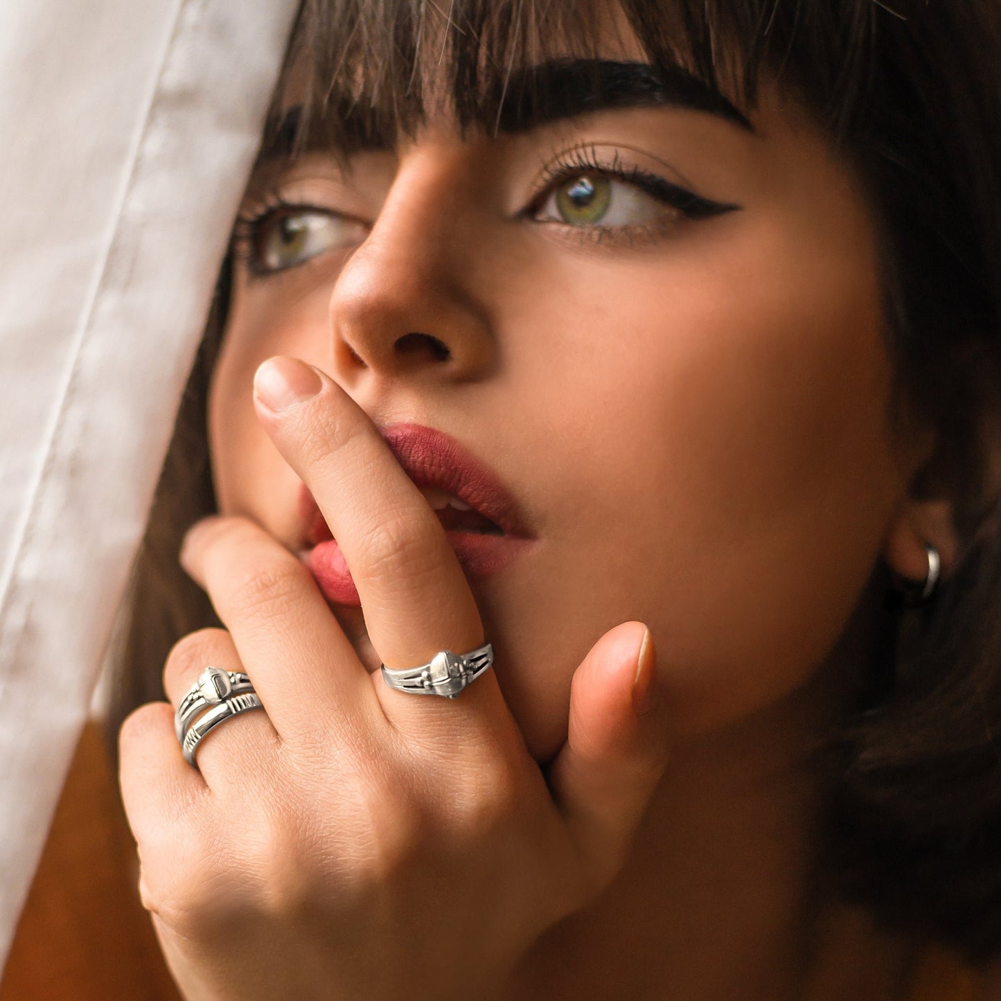 [[Colore:Argento,shopthelook]]