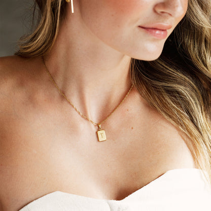 Letter Collana T Oro