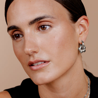 Chunky Bubble Flower Hoop Set Medium Argento