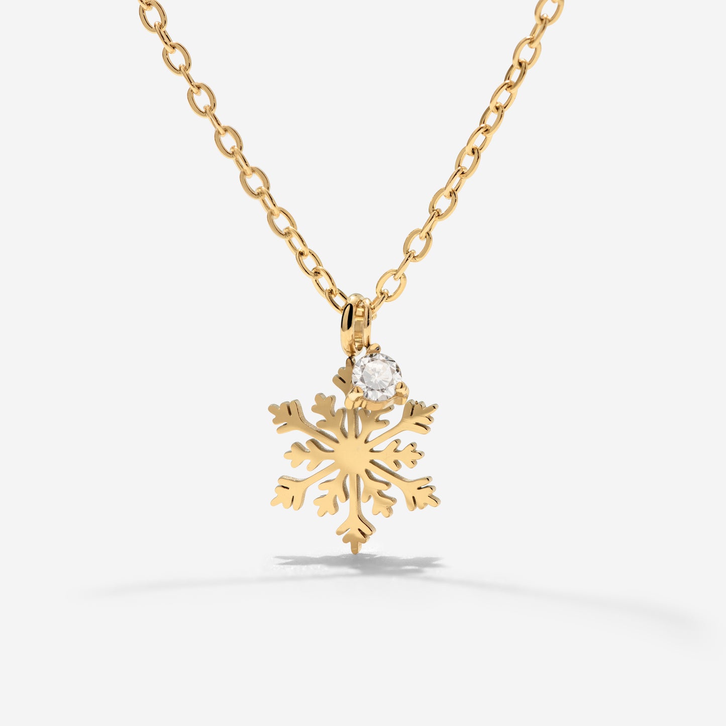 Sparkling Snowflake Necklace Gold