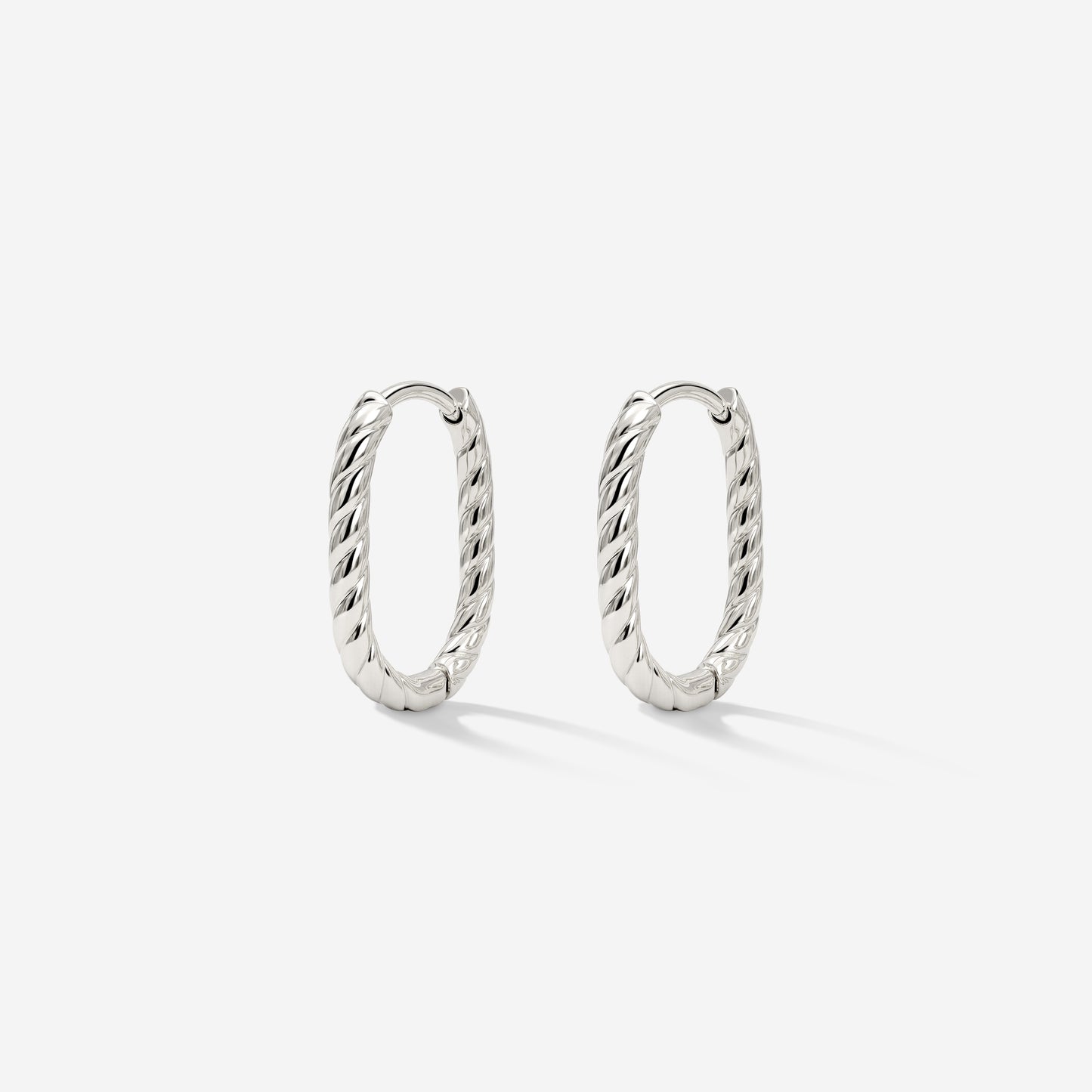 Oval Twisted Hoops Baby Argento