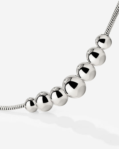 Curvy Beads Choker Argento
