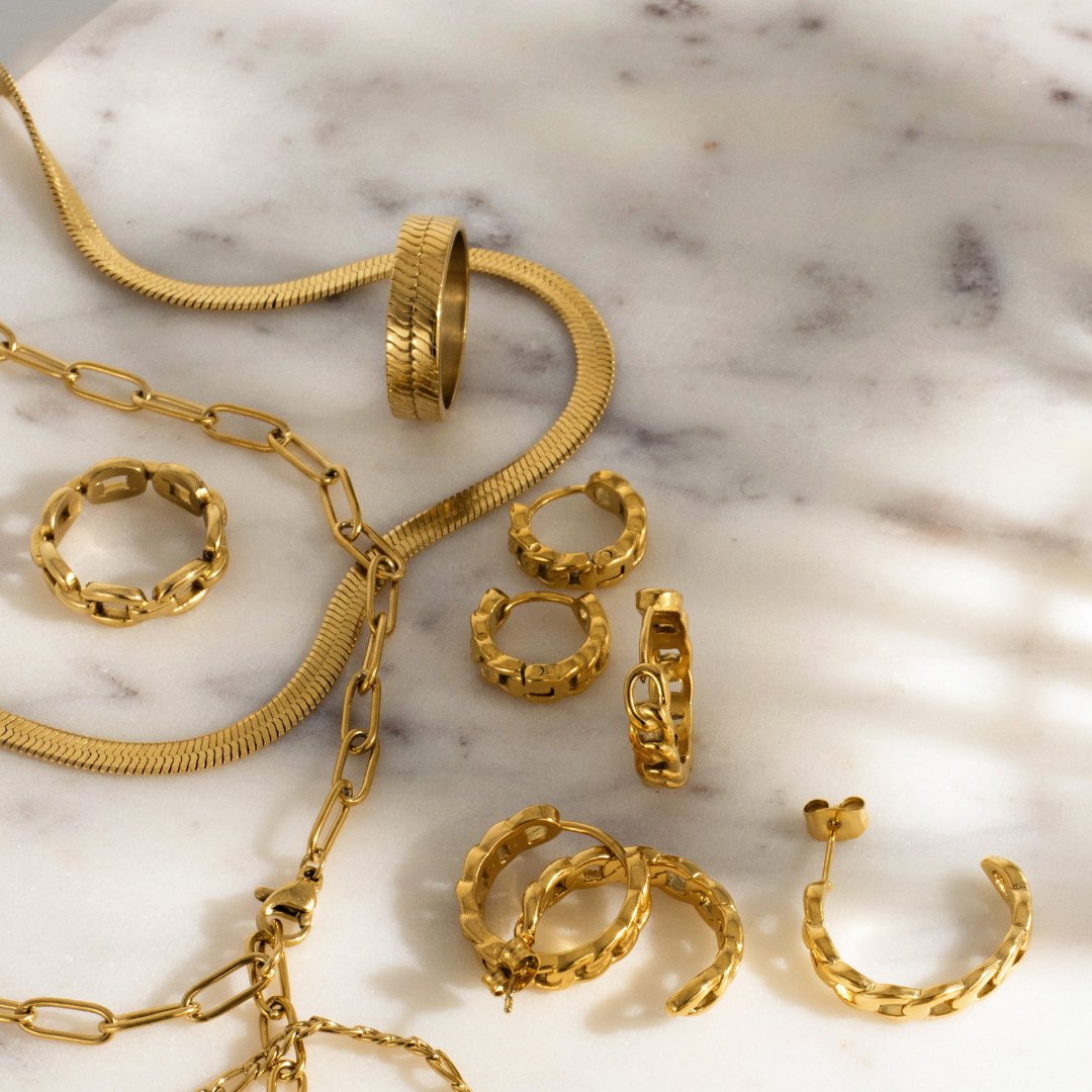 [[Farbe:Gold]]