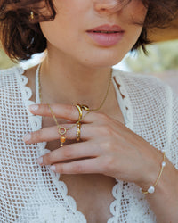 [[Colore:Oro,shopthelook]]