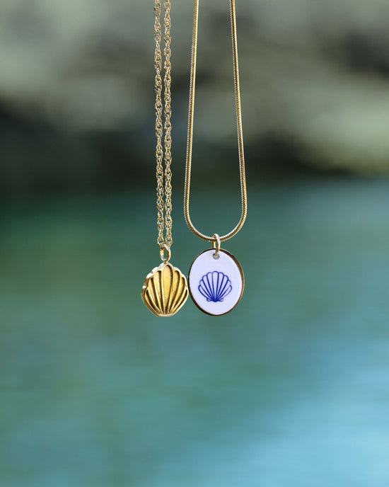 Venus in Blue Collana