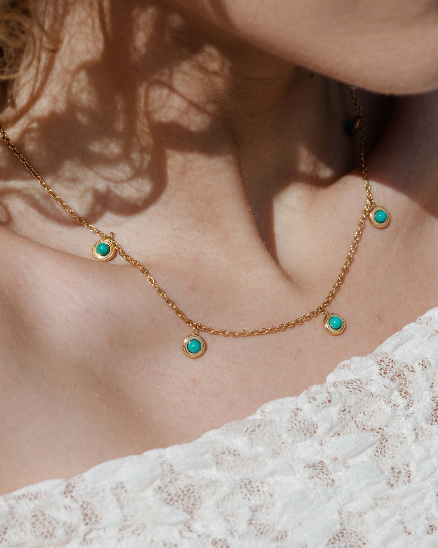 [[Colore:Oro,shopthelook]]