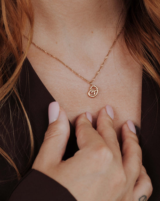 Bedazzle my Pretzel Collana Oro Rosa