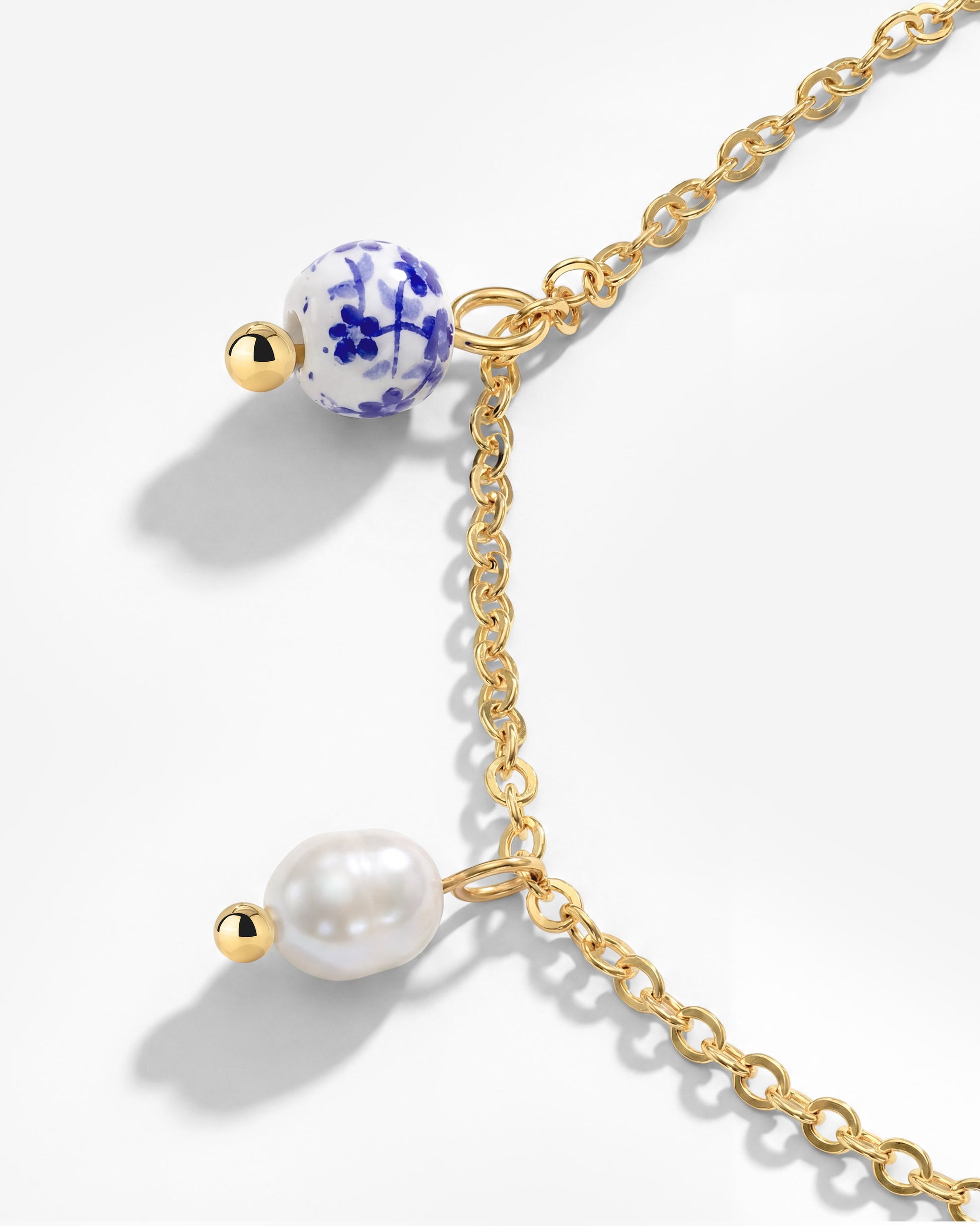 Pearly Tiles Cavigliera