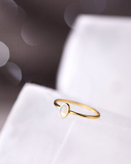 Oval Oro