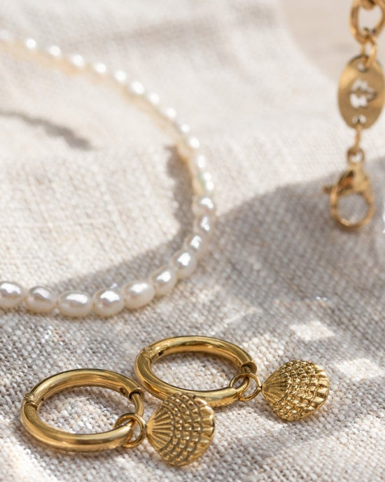 Perlita Choker Oro