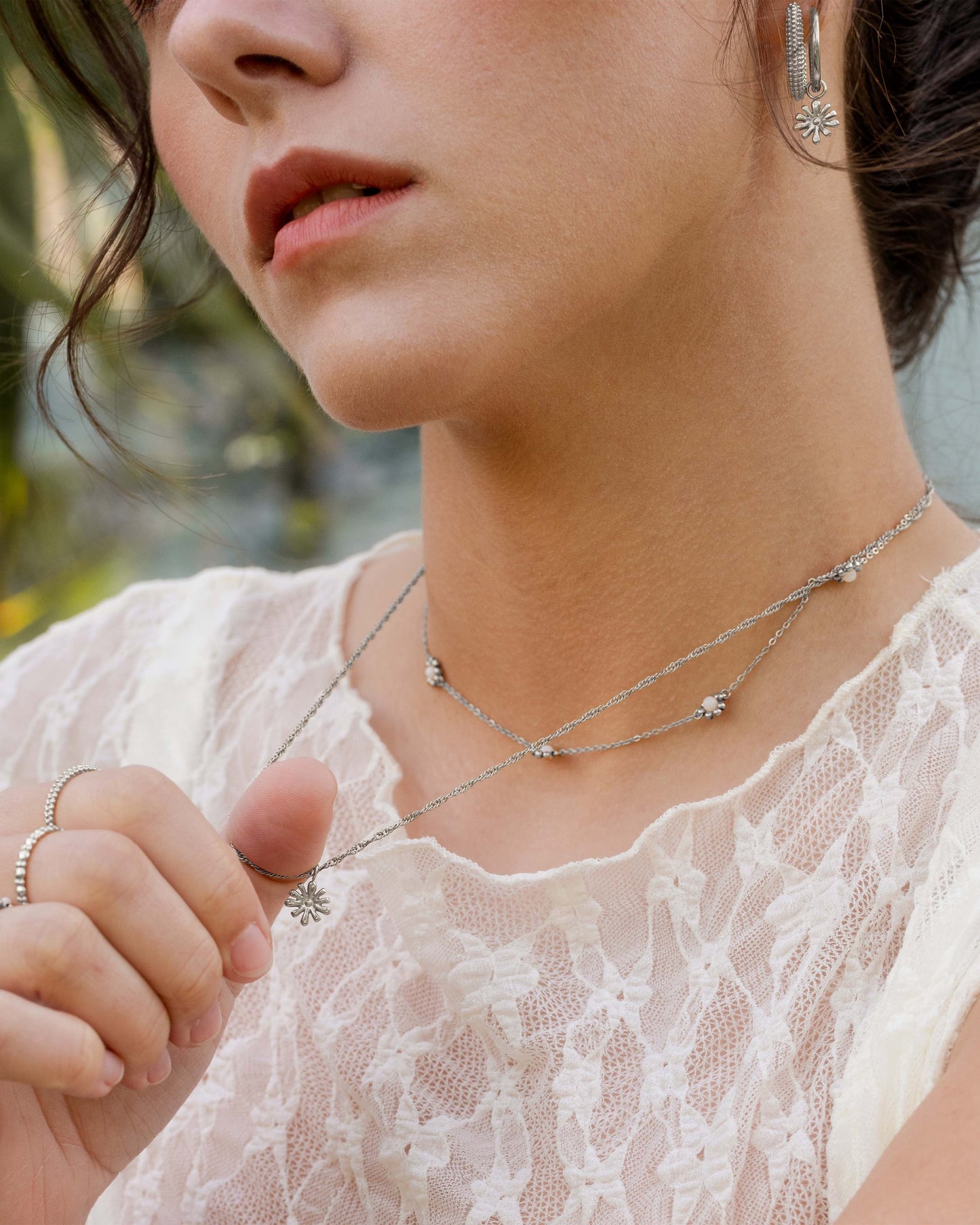 [[Farbe:Silber,shopthelook]]