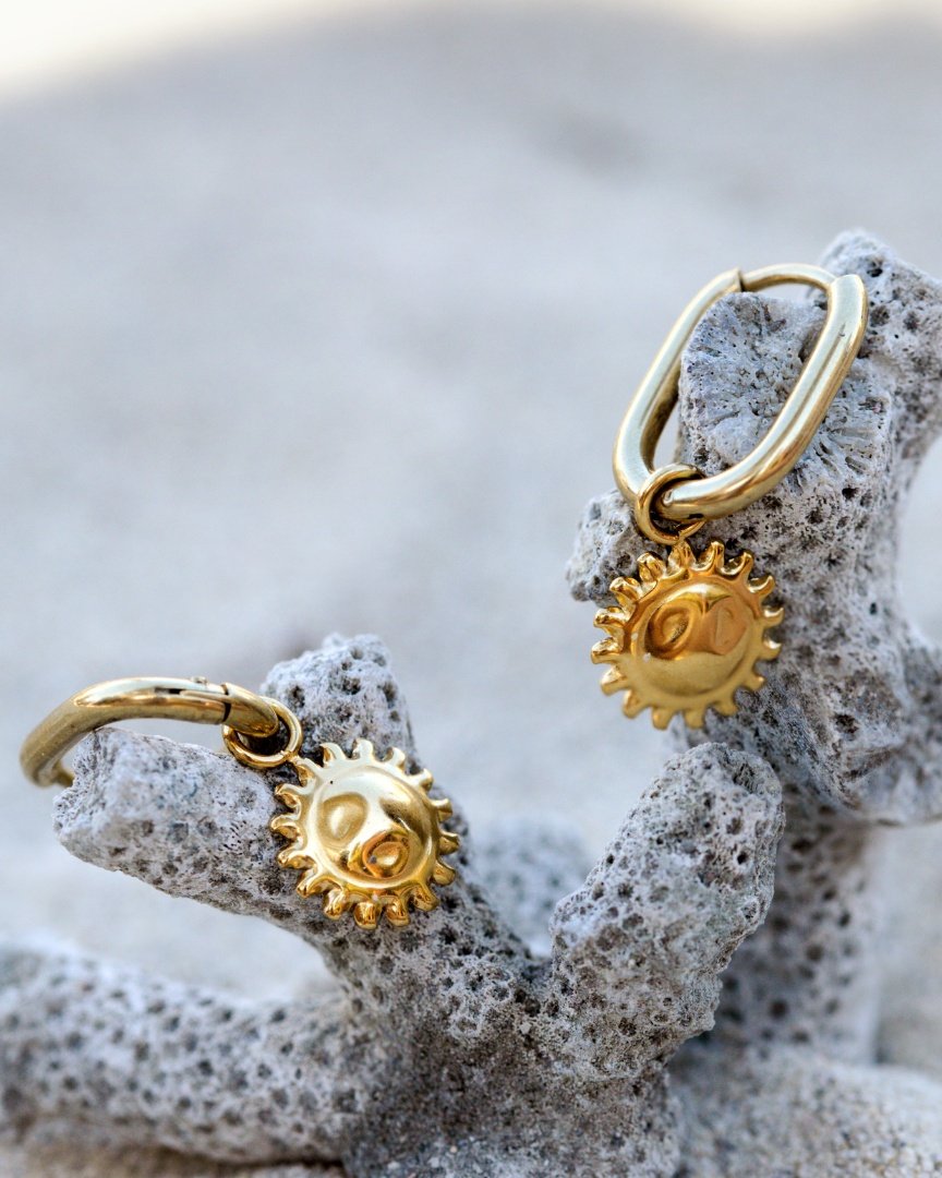 [[Farbe:Gold]]
