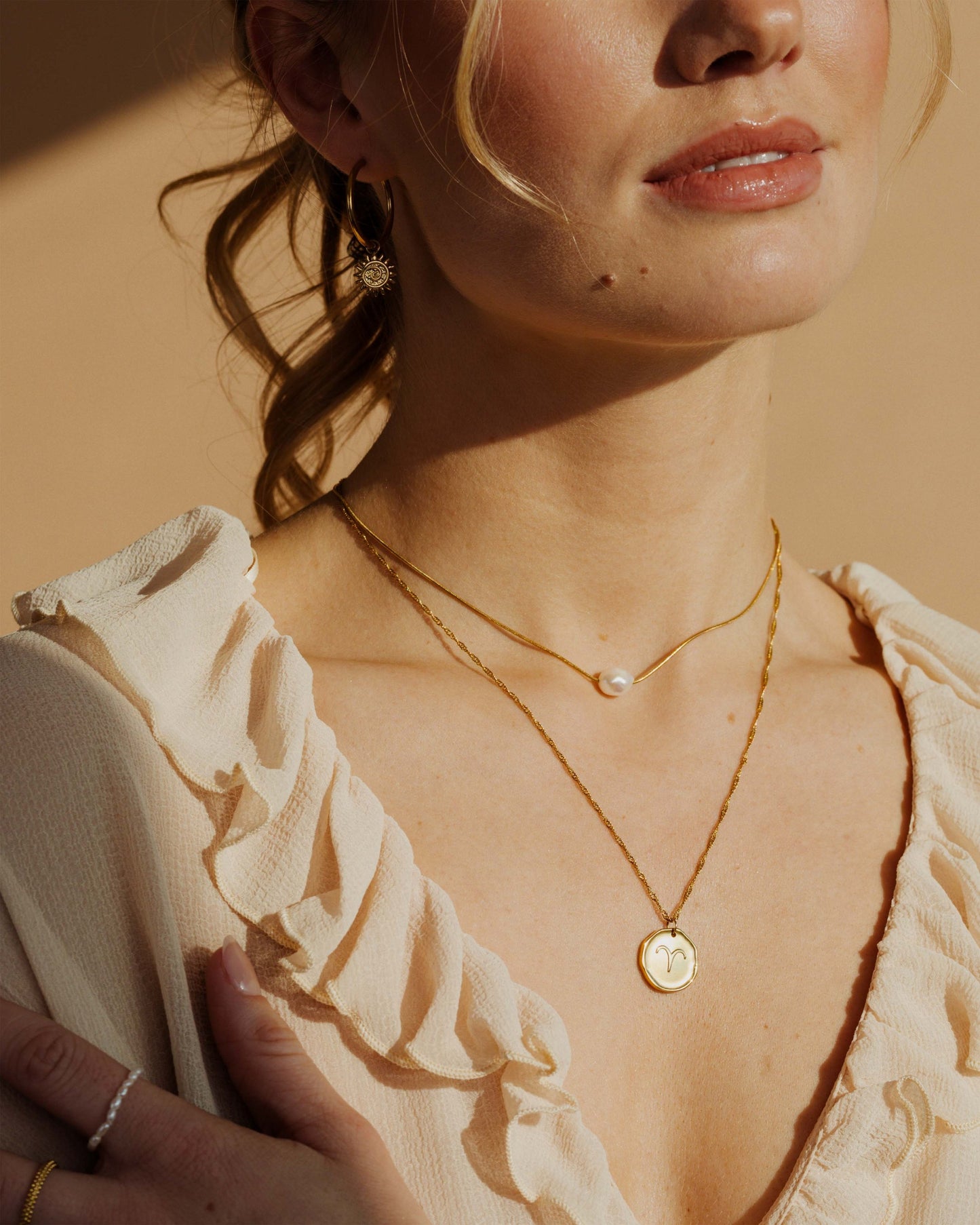 [[Farbe:Gold,shopthelook]] lua-283