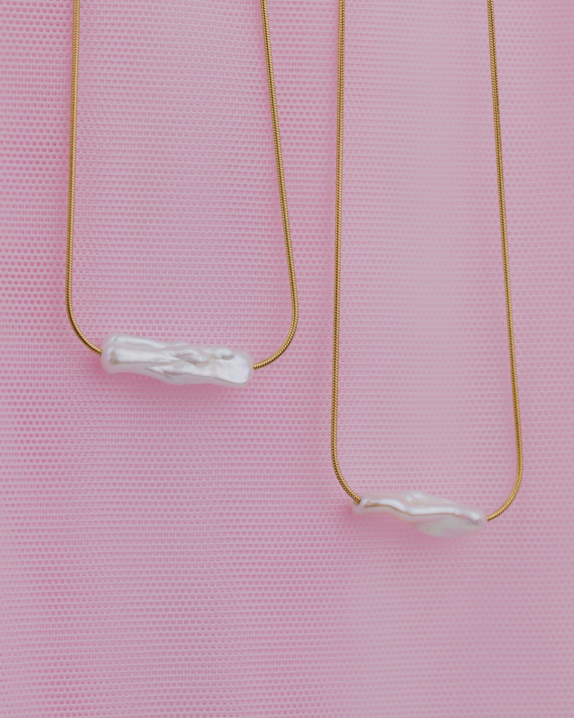 Luminous Pearl Choker Oro