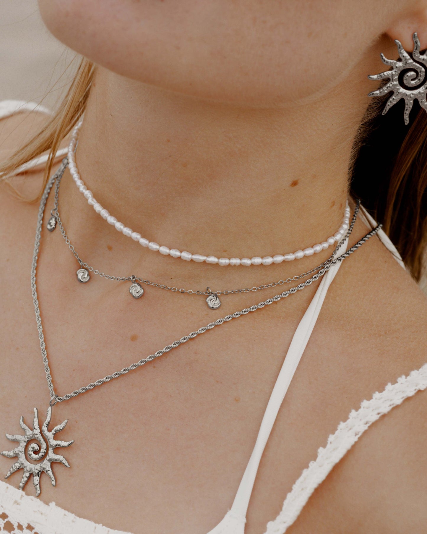 [[Colore:Argento,shopthelook]] lua-283