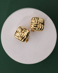 [[Farbe:Gold]]