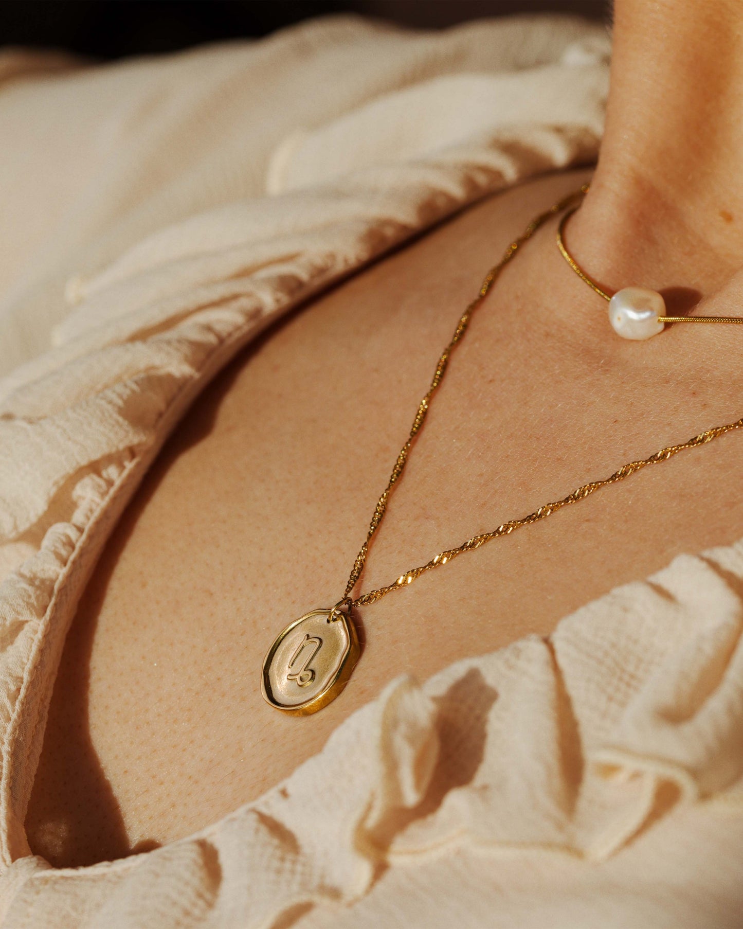 [[Farbe:Gold,shopthelook]] lua-283