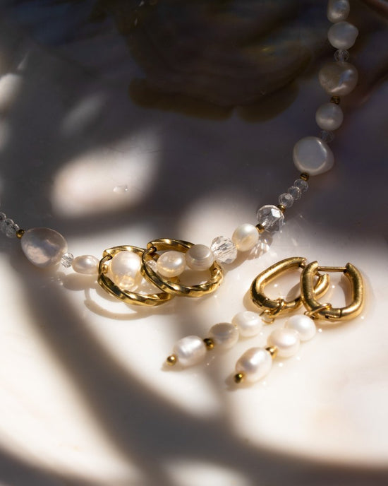 Triple Pearl Hoop Set Oro