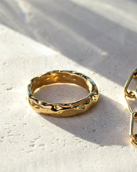 [[Farbe:Gold]]