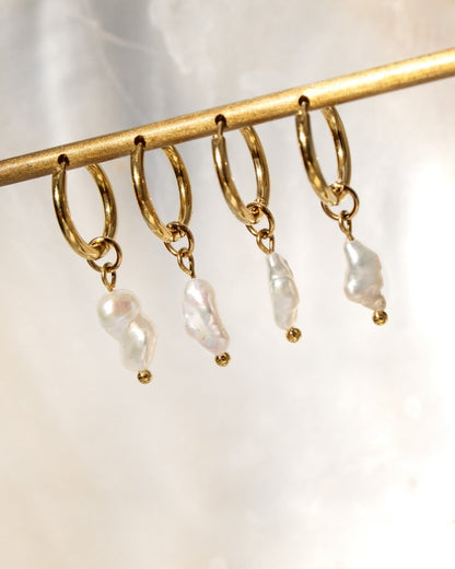 Lisas Power Pearl Hoop Set Oro