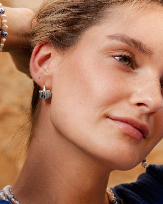 Winding Hoop Studs Argento