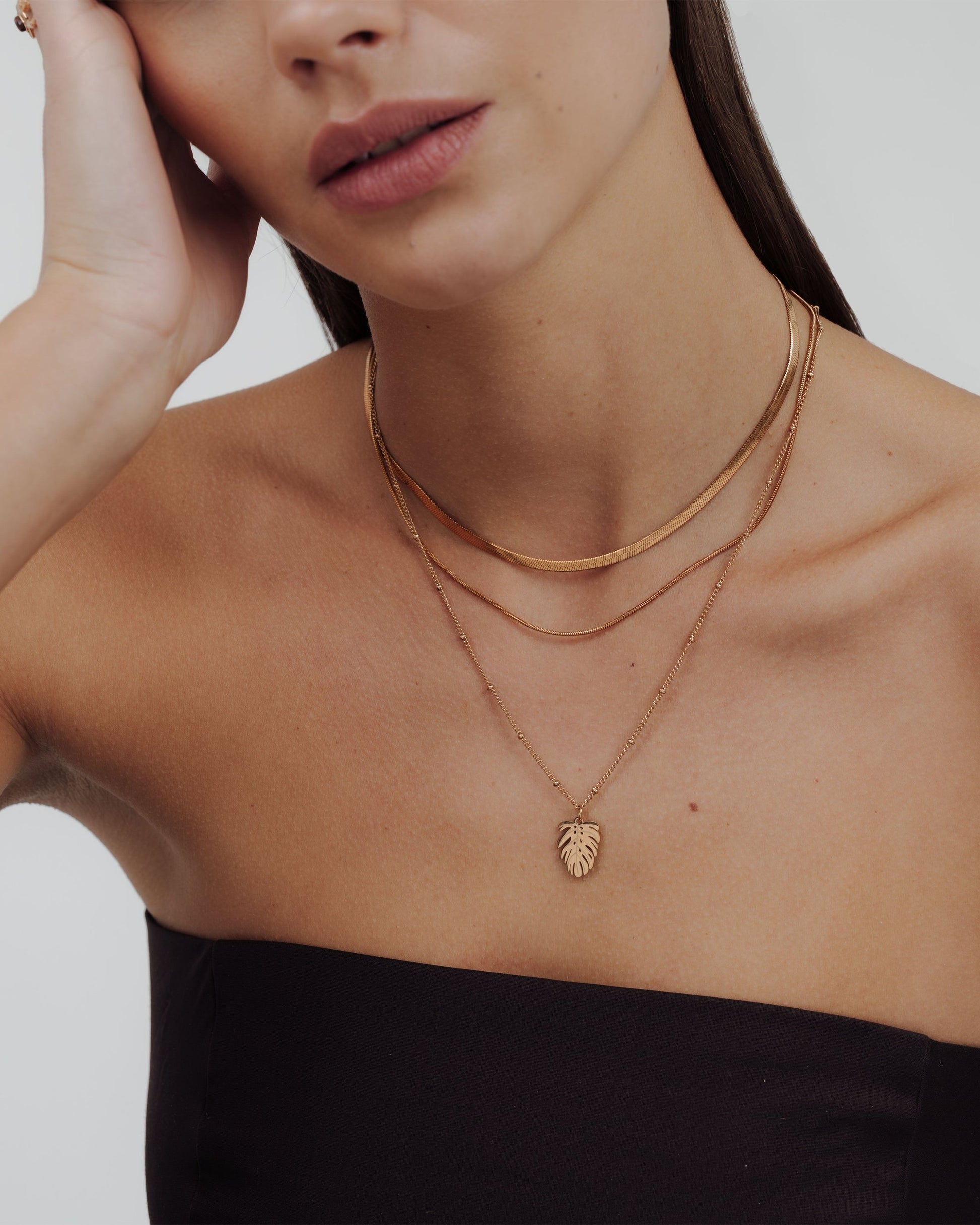 Monstera Leaf Collana Oro Rosa