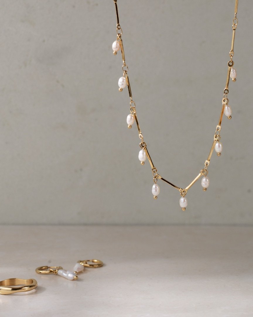 Annes Authentic Pearl Choker Argento