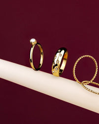 [[Farbe:Gold]]