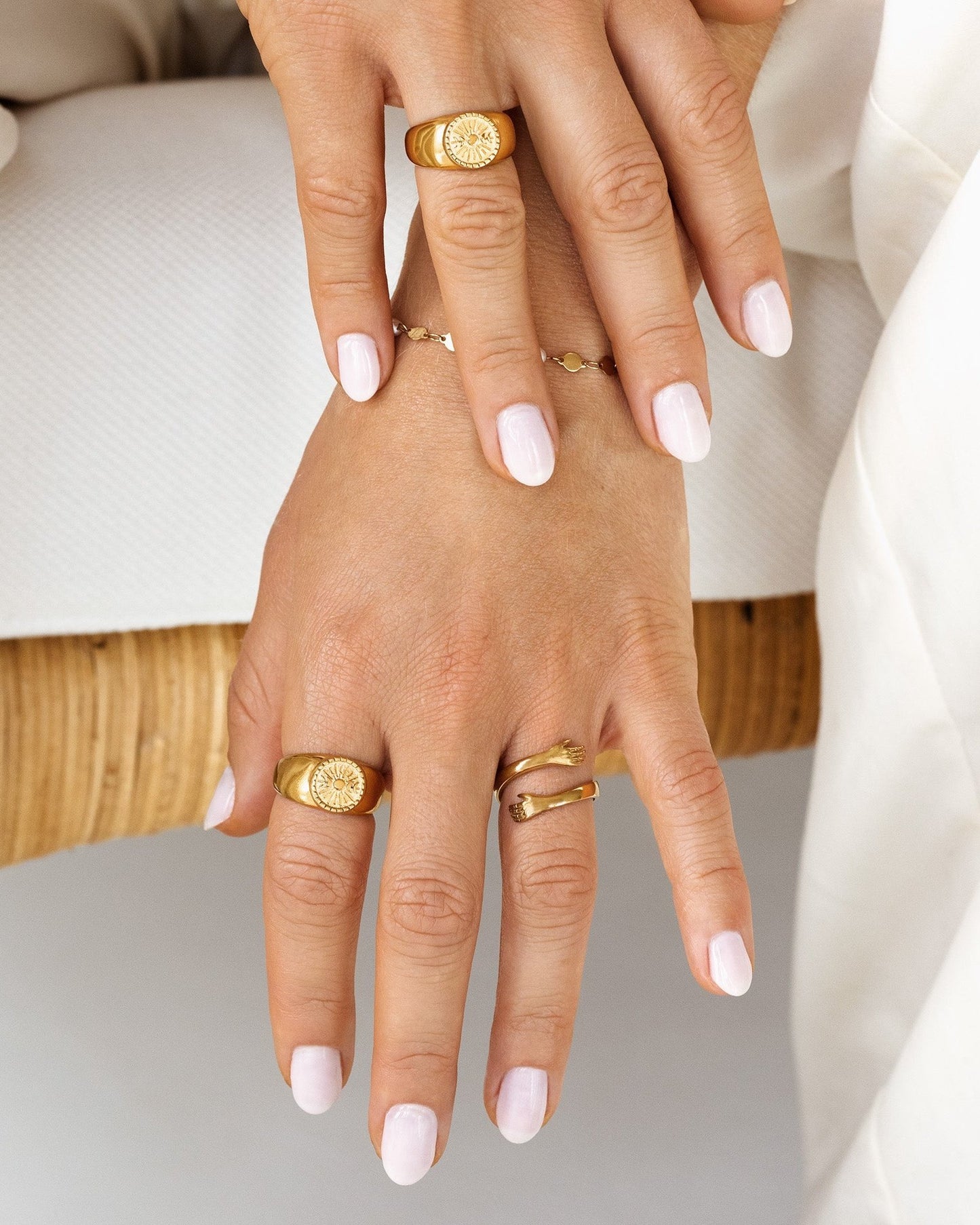 [[Colore:Oro,shopthelook]]