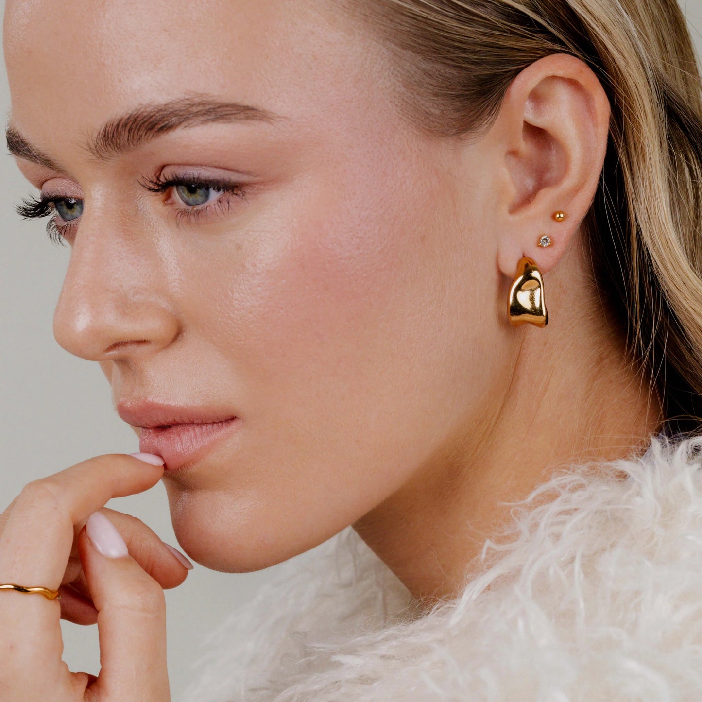 [[Farbe:Roségold,shopthelook]] lua-283